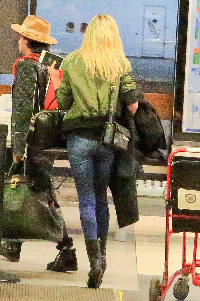 Así salieron del aeropuerto.