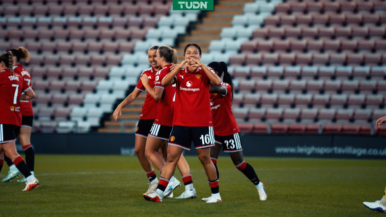 Rebeca Bernal hizo sus primeros dos goles con el Manchester United, así fueron