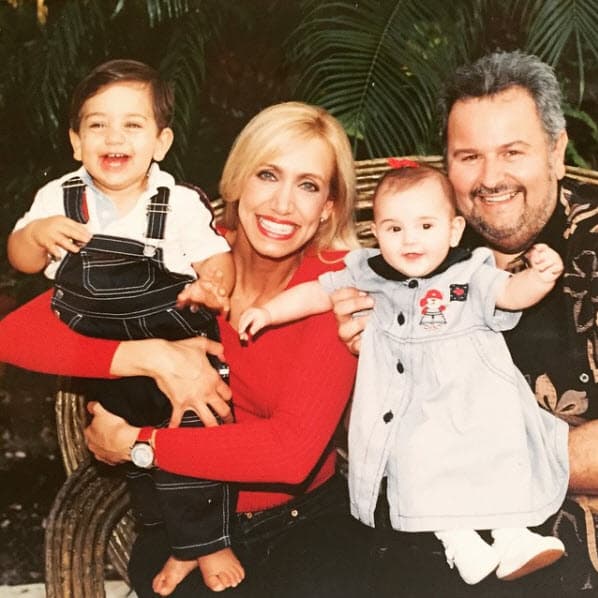 La Flaca y Raúl de Molina compartieron la felicidad de convertirse en padres casi al mismo tiempo. El Gordo y su esposa Mily tuvieron a Mia.