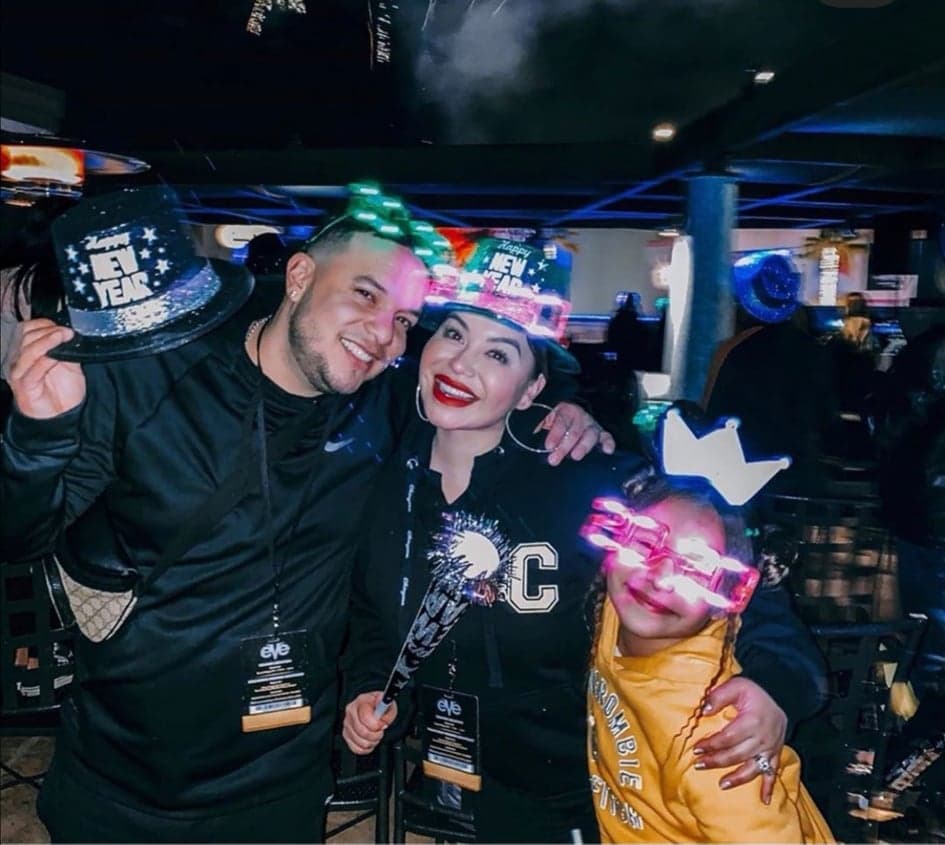 "Perfectamente bien (se llevan), creo que se textean más entre ellas que conmigo, con su papá", dijo el cantante a '
<b><a href="https://www.youtube.com/watch?v=9aR080td5Ww" target="_blank">Sale el sol'</a></b>.