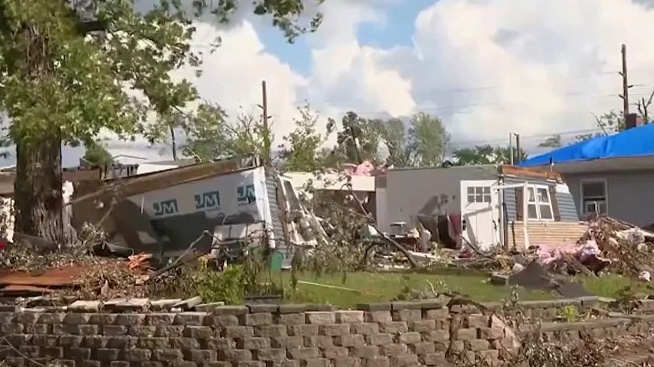 Inundaciones en Indiana y la tormenta Lala en Hawái dejan ocho muertos y apagones