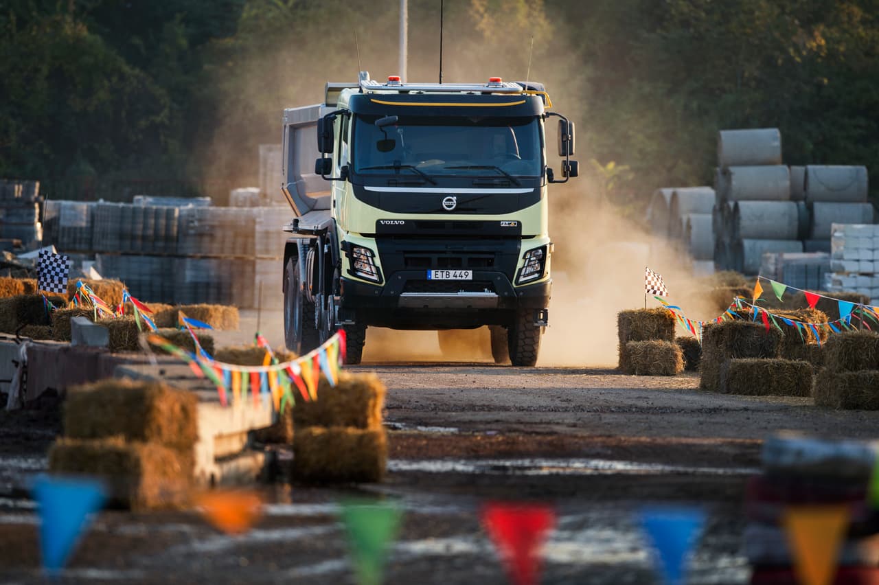 Al final de la prueba, el Volvo FMX anduvo con algunos arañones, pero completamente operativo.