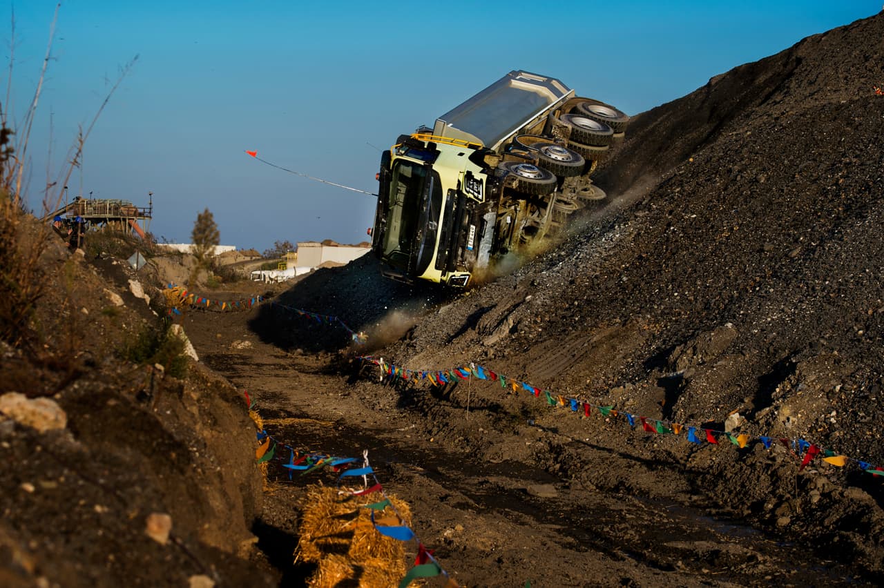 ¡Y hasta una volcadura!