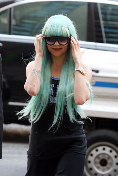 Fue dada de alta, pero debe vivir bajo la supervisión de sus padres. Aquí los videos más chismosos.