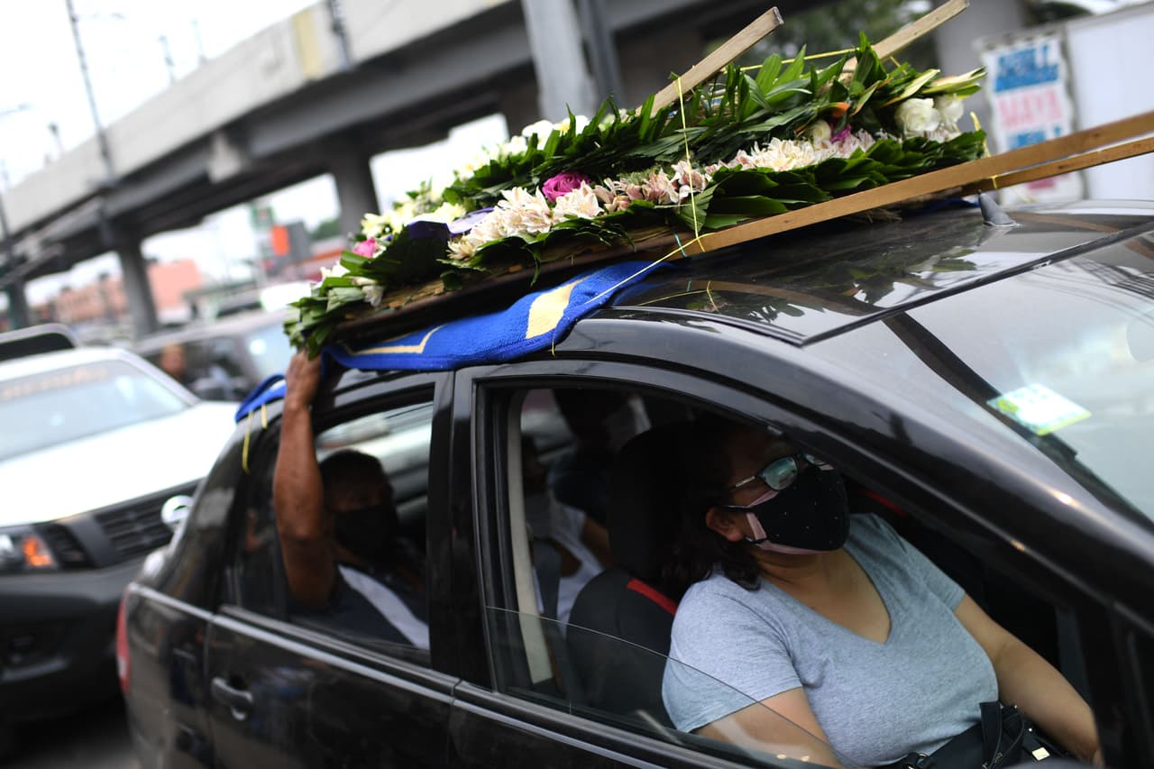 La 
<a href="https://www.univision.com/noticias/sucesos/desploma-puente-estacion-metro-de-la-ciudad-de-mexico">cifra de víctimas mortales en el accidente subió a 25</a>. Uno de los últimos nombres en agregarse fue precisamente el de Brandon. Al menos 70 heridos tuvieron que ser atendidos en hospitales debido a la gravedad de sus lesiones.