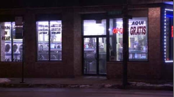Buscan a hombre latino que ha robado en más de 9 lavanderías de Chicago en menos de un mes