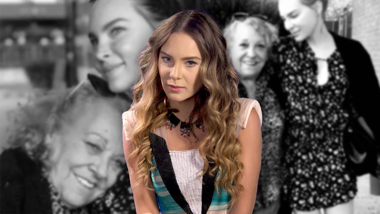 Después de 12 años de ausencia, este 23 de febrero la actriz anunció que 
<b><a href="https://www.univision.com/famosos/belinda-penso-que-no-podria-seguir-por-muerte-abuela-ahora-regresa-actuacion-netflix" target="_blank">regresa a la actuación</a></b> en una nueva producción de Netflix España. "Estoy muy emocionada de compartir este nuevo proyecto, 
<b>tenía muchas ganas de trabajar en España por muchas razones</b>, esto te lo dedico a ti abuelita", escribió en Instagram recordando a 
<a href="https://www.univision.com/famosos/muere-abuela-de-belinda-a-los-88-anos">doña Juana Moreno</a>, quien falleció el pasado 10 de febrero a los 88 años.