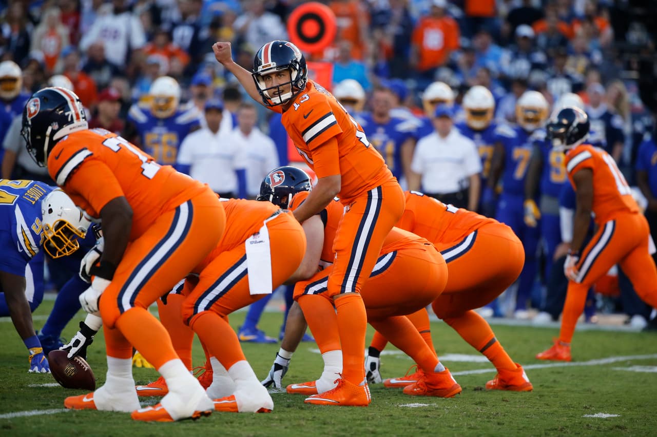 San Diego hizo lo justo para controlar a la ofensiva de Denver que no pudo contener los goles de campo de Josh Lambo y Philip Rivers y compañía lograron su segunda victoria en el Qualcomm Stadium.