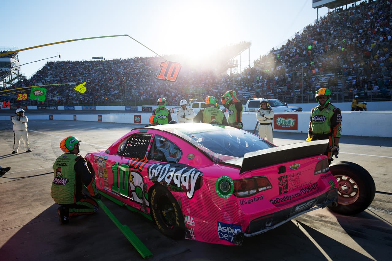 Cada año se producen 1.38 millones de nuevos casos y 458,000 muertes por cáncer de mama.