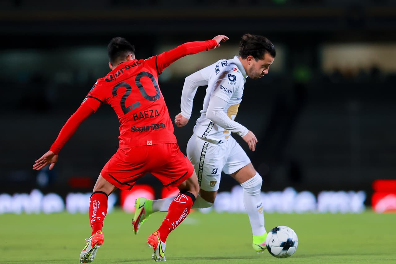 De la mano de sus jugadores brasileños los Pumas golearon al Toluca.