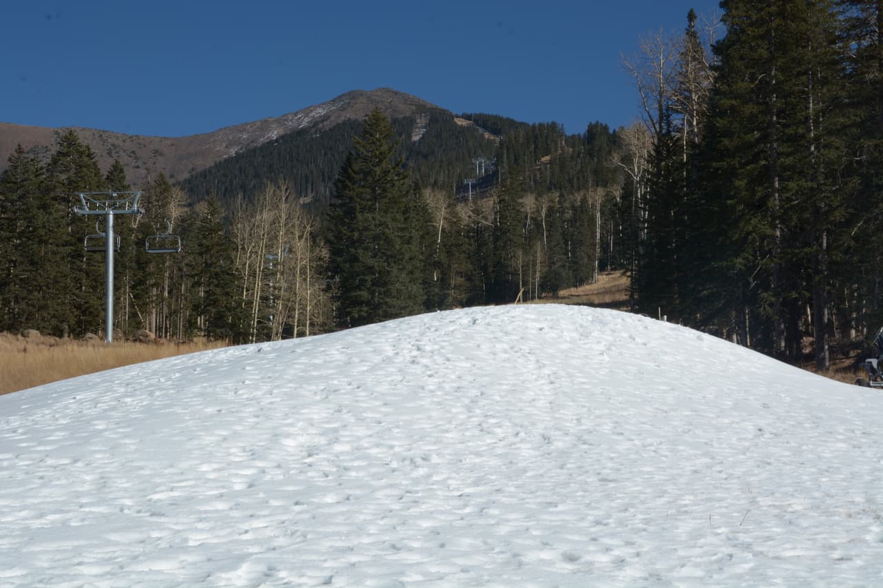 En otras áreas de Arizona se reportaron lluvias y fuertes vientos. 
<br>