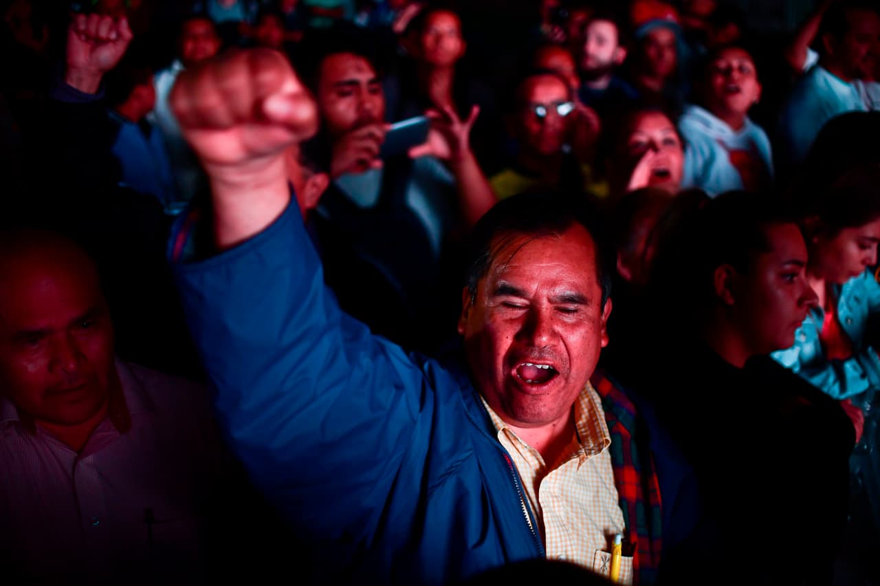 Se espera que el nuevo presidente de una conferencia desde un hotel
<b> </b>en el centro de la Ciudad de México y luego vaya al Zócalo.