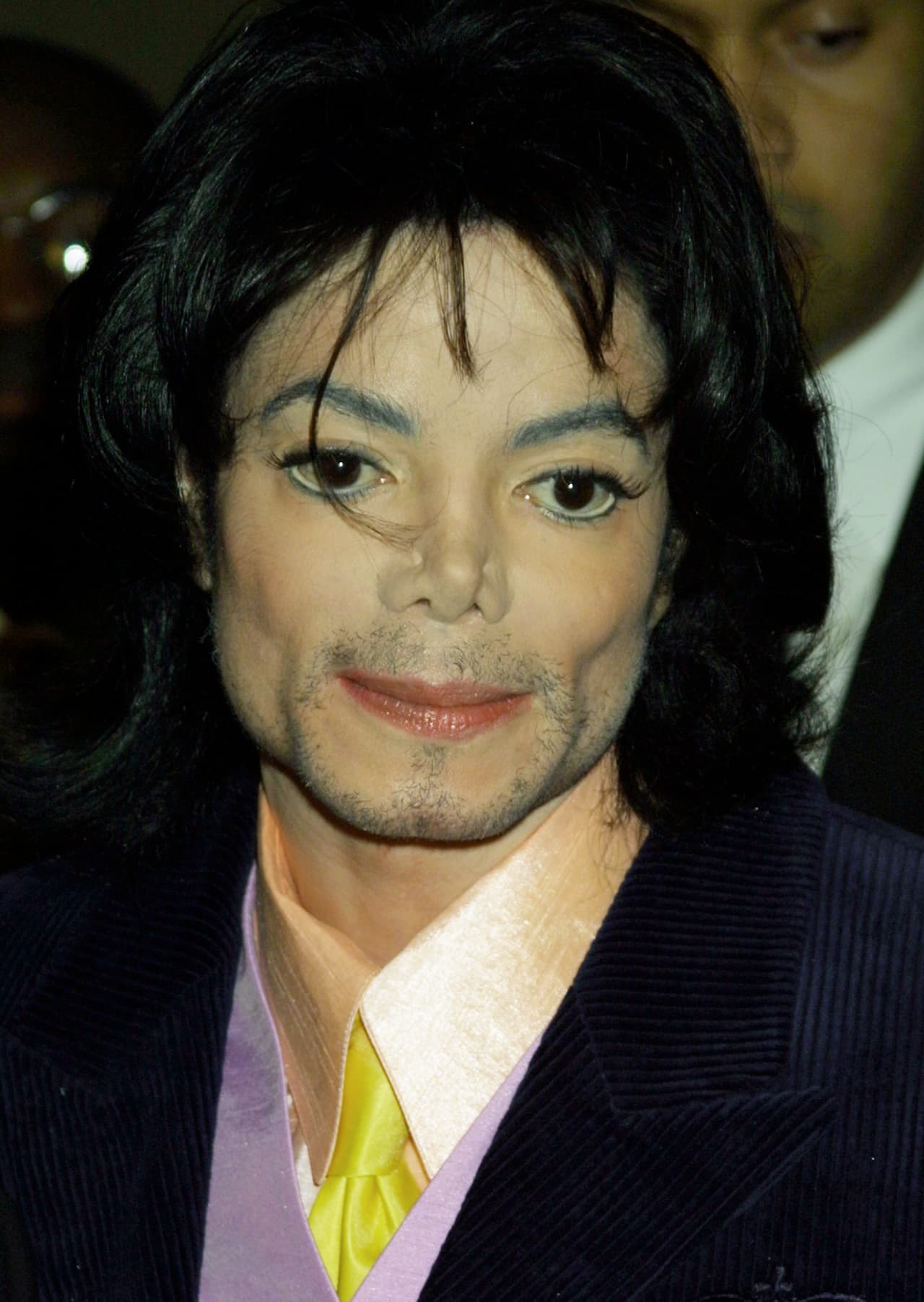 Lo más escalofriante de todo, es que después de su muerte la autopsia reveló que se había tatuado el rostro en varias ocasiones. El ’Rey del Pop’ tenia tatuadas de negro sus cejas y el borde de los parpados, según el portal 'Primera Hora'.