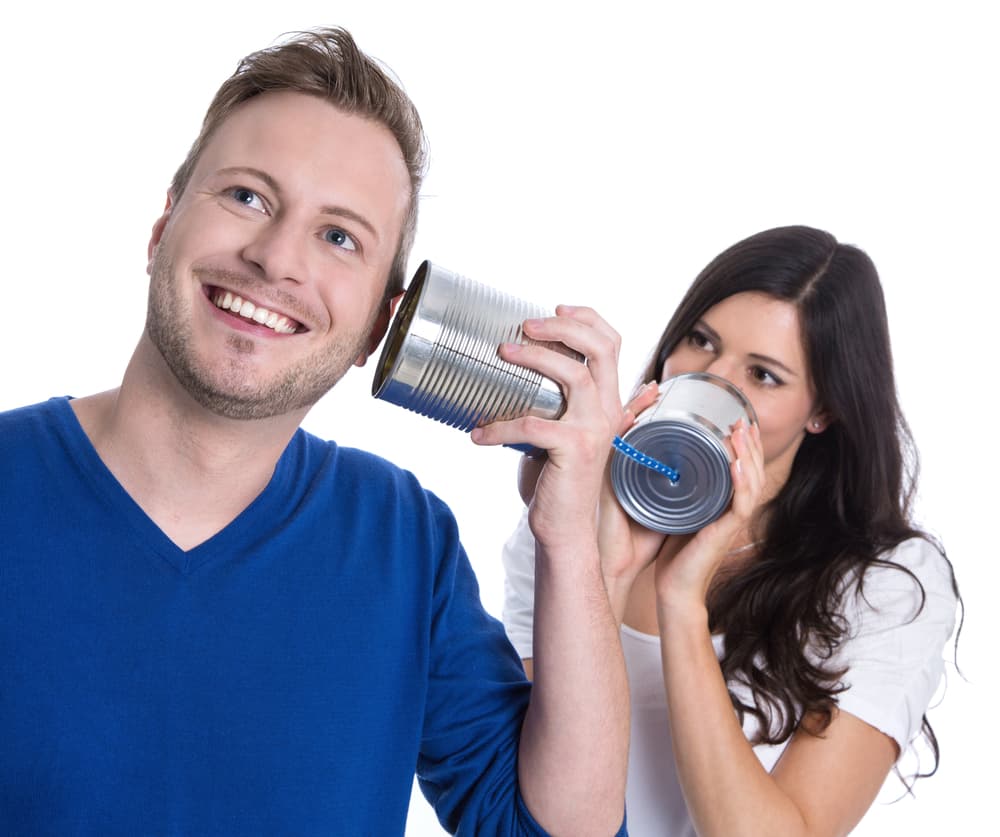 Los problemas se arreglan atendiendo más la comunicación. ¿Esa persona que amas te encuentra distante o alejado? Si no muestras interés en sus asuntos y te alejas y desvinculas de sus inquietudes estarás echando a perder una bonita relación. Precisas ponerlo todo en perspectiva, calmarte y tomar la vida como va llegando. Si tratas de resolver todos tus problemas en un día podrías cometer errores y alterar drásticamente tu metabolismo. Lo principal es que te concentres en una sola. 
<br>