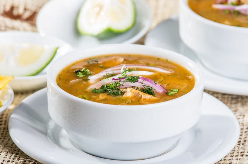 Encebollado de pescado