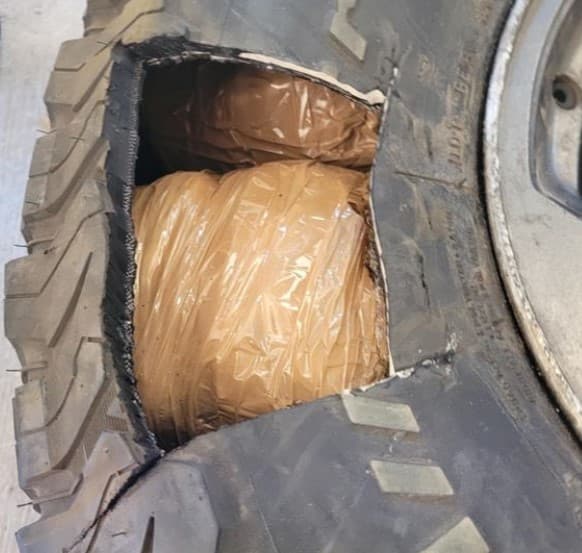 Las 
<b>llantas de repuesto suelen ser utilizadas para intentar esconder</b> las drogas.