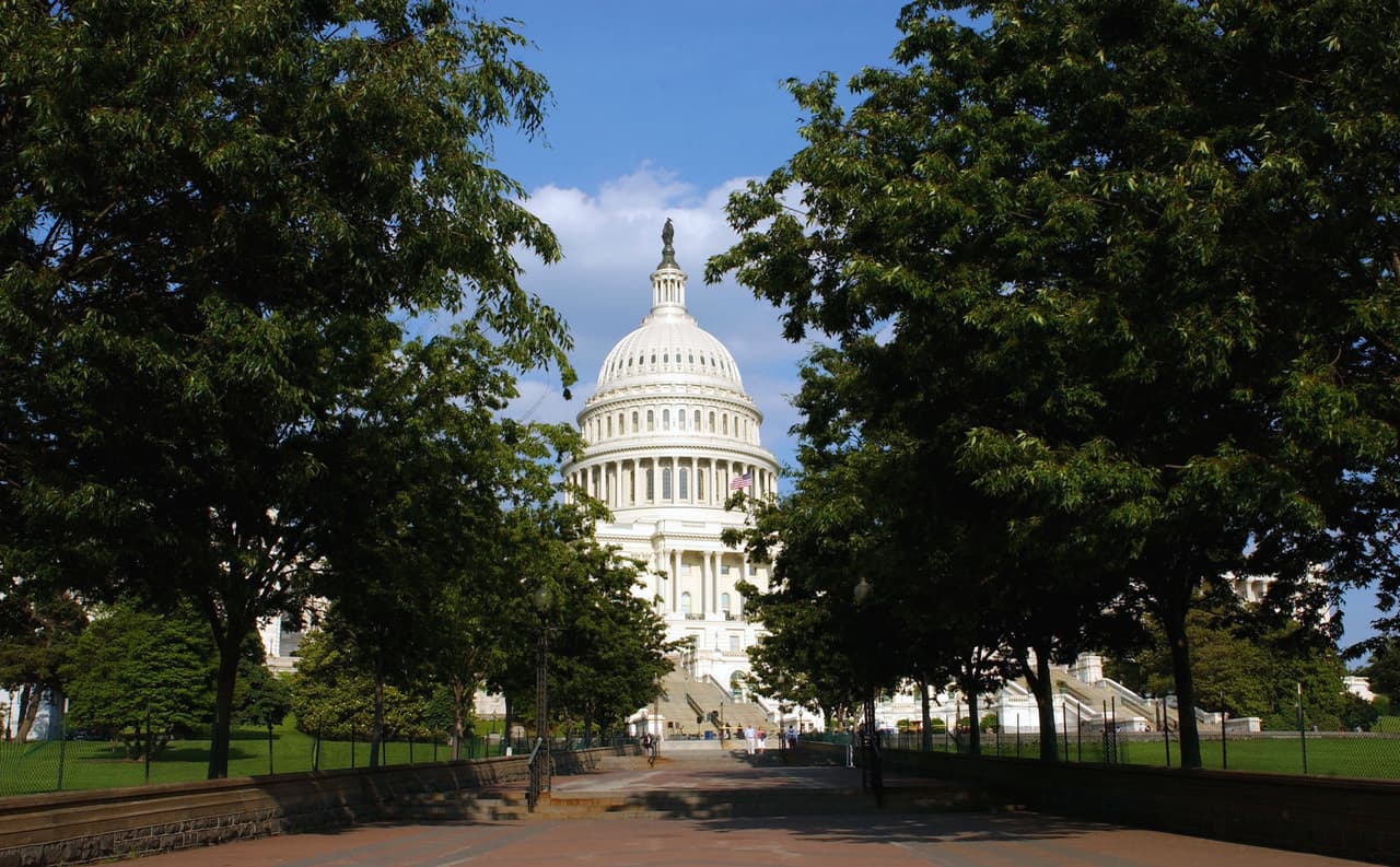 Las demandas por acoso sexual contra los congresistas de EEUU las pagan los contribuyentes