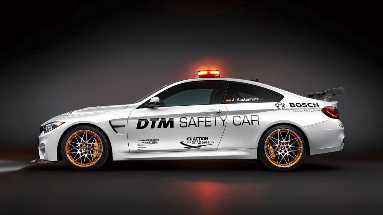 Fiel a su condición dispone de algunos elementos obligatorios y también necesarios para la seguridad del conductor