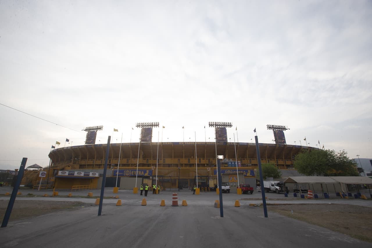 En otro momento, estaría repleto de felinos para el juego entre Tigres y Juárez, pero la afición se guardó en sus casas.