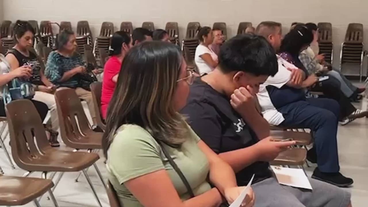 Seguridad pública para la comunidad hispana: realizan foro en el condado de Cobb