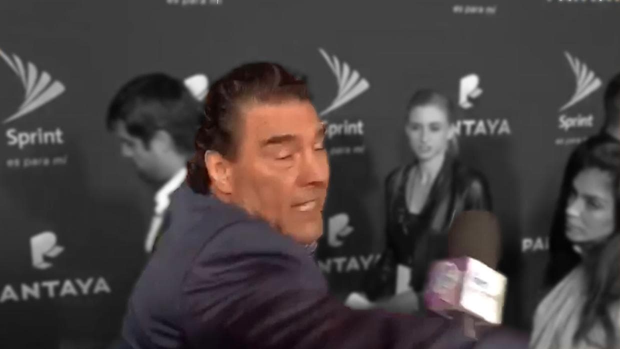 En octubre de ese mismo año, Eduardo Yañez perdió el control y golpeó a un reportero de Univision cuando este lo cuestionó sobre la relación entre él y su hijo.