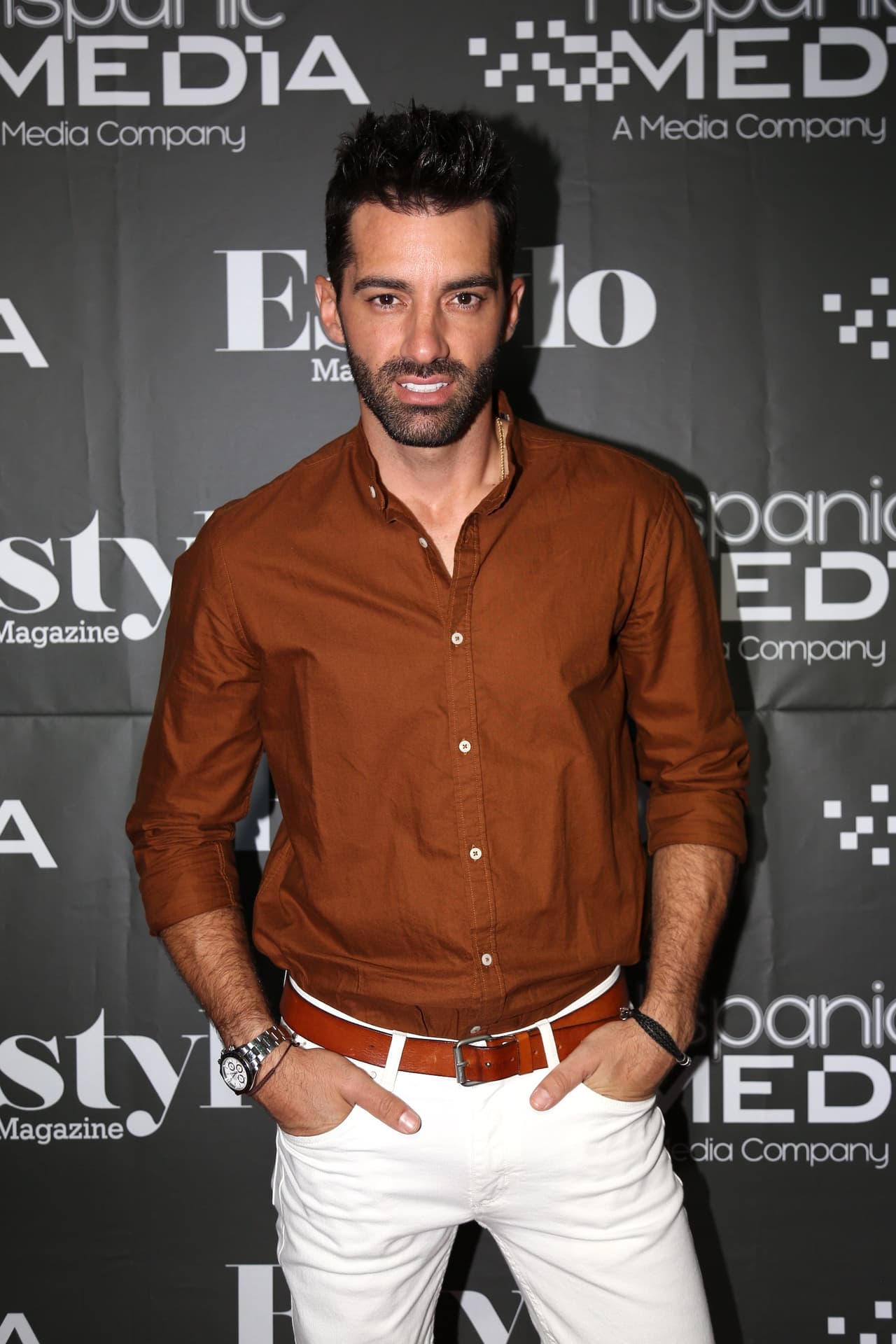 Para octubre de ese año, comenzaron a surgir rumores de que el bailarín había iniciado otra relación, sin embargo, no fue sino hasta febrero del 2022 que el español 
<a href="https://www.univision.com/famosos/toni-costa-confirma-relacion-tiktoker-evelyn-beltran">confirmó que está con la influencer Evelyn Beltrán. </a>