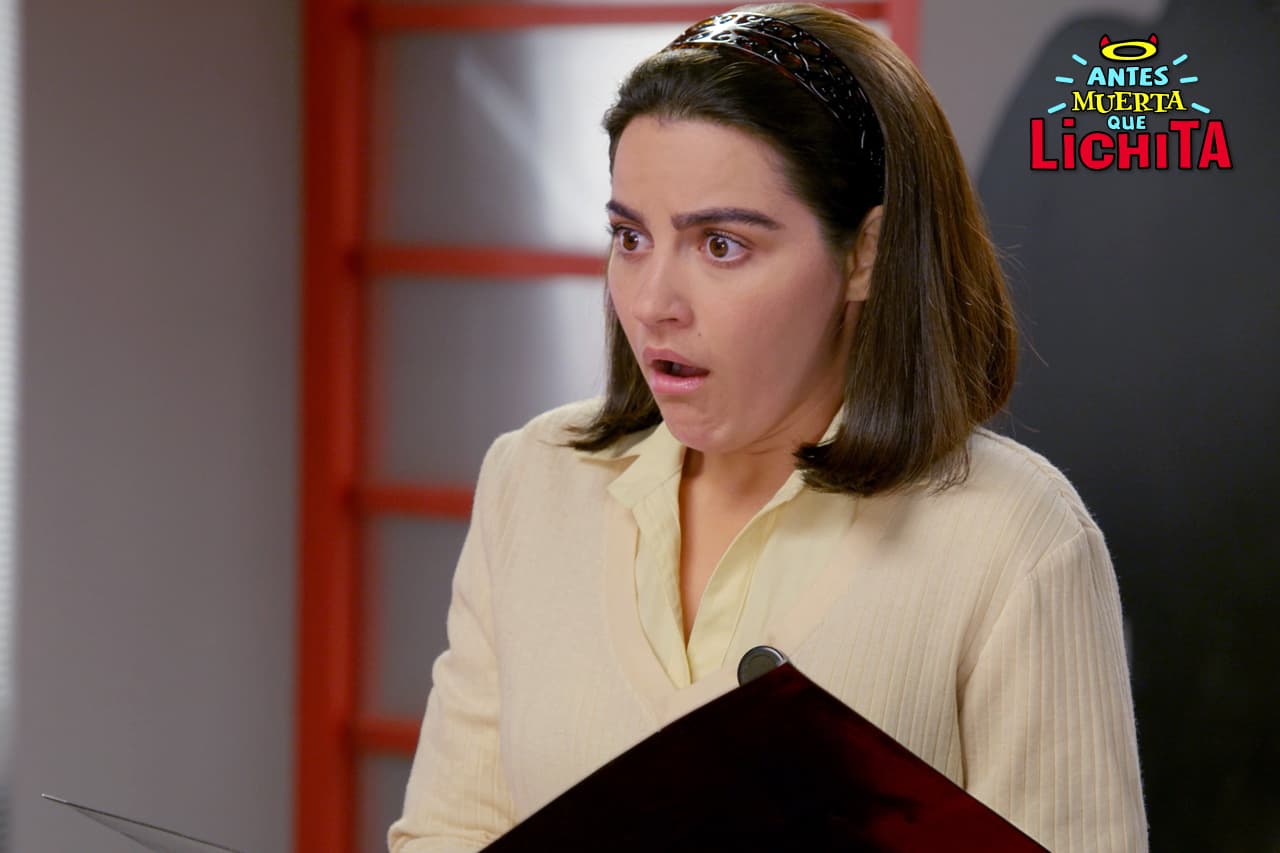 Augusto enfrenta a Alicia por las fotos que le mostró Luciana, le propone que se case con Alex a cambio de no destruir su reputación y su carrera como publicista.