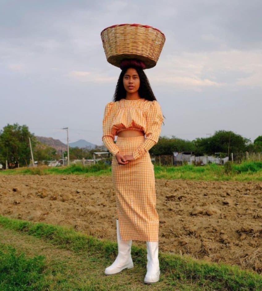 La portada y la sesión de fotos en las que aparece en Vogue México fueron tomadas por el lente de Dorian Ulises López Macías.