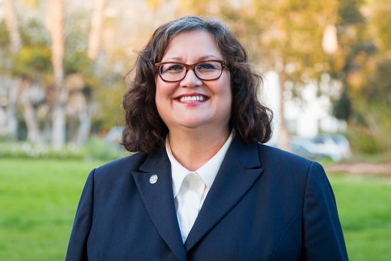 Cathy Murillo, primera alcaldesa latina en Santa Barbara, California.