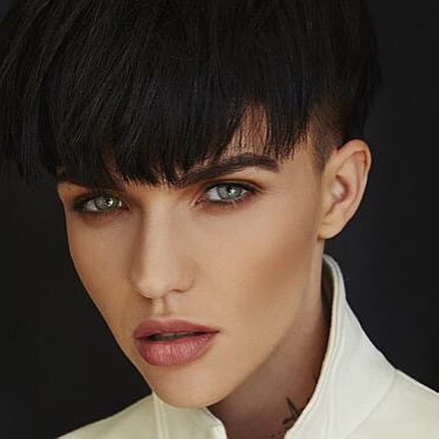 En definitiva, el estilo tomboy de Ruby Rose es un aspecto que la convierte en una fashion icon que dará al mundo de qué hablar.