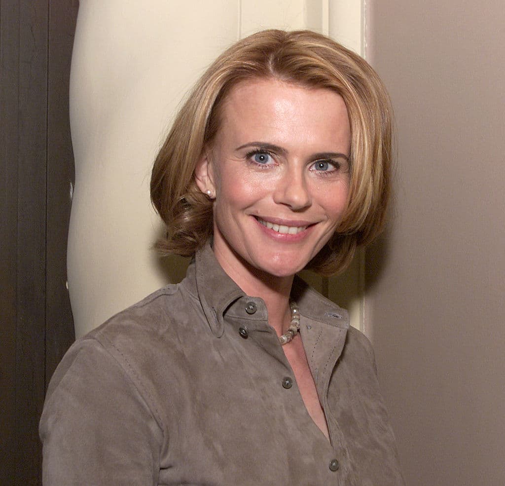 Serena Scott Thomas dio vida a la duquesa de Gales en la película 'Diana Her True Story' en 1993. La película estuvo basada en el libro homónimo y fue dirigida por Kevin Connor.
<br>