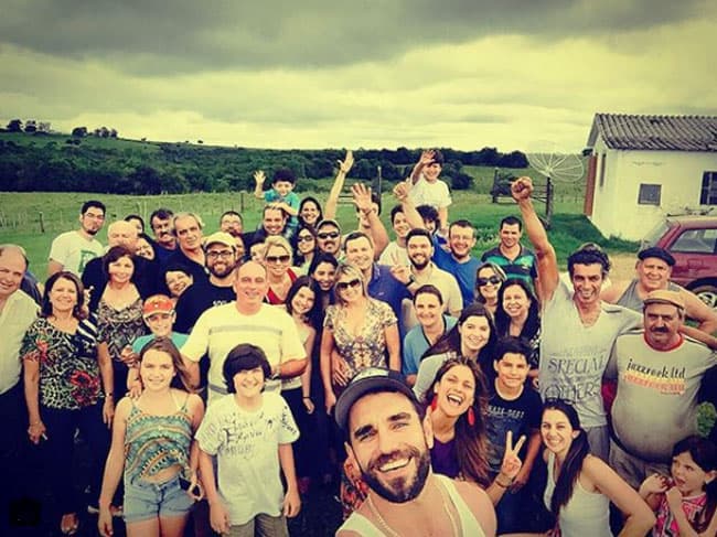 Recordemos que este galán nació en Río de Janeiro, aunque tiene casi 14 años viviendo en México, país donde ha construído su carrera en la actuación.