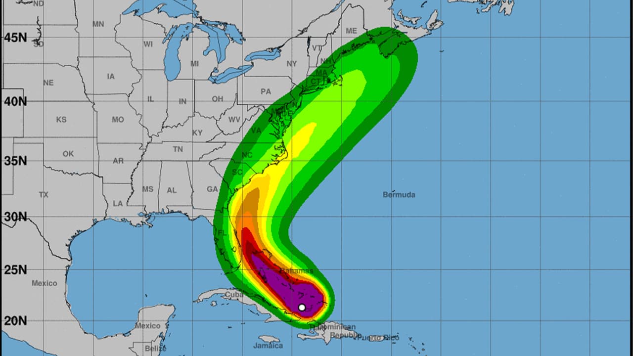 Huracán Isaías podría rozar las costas de Georgia el fin de semana: ordenan el cierre de las playas