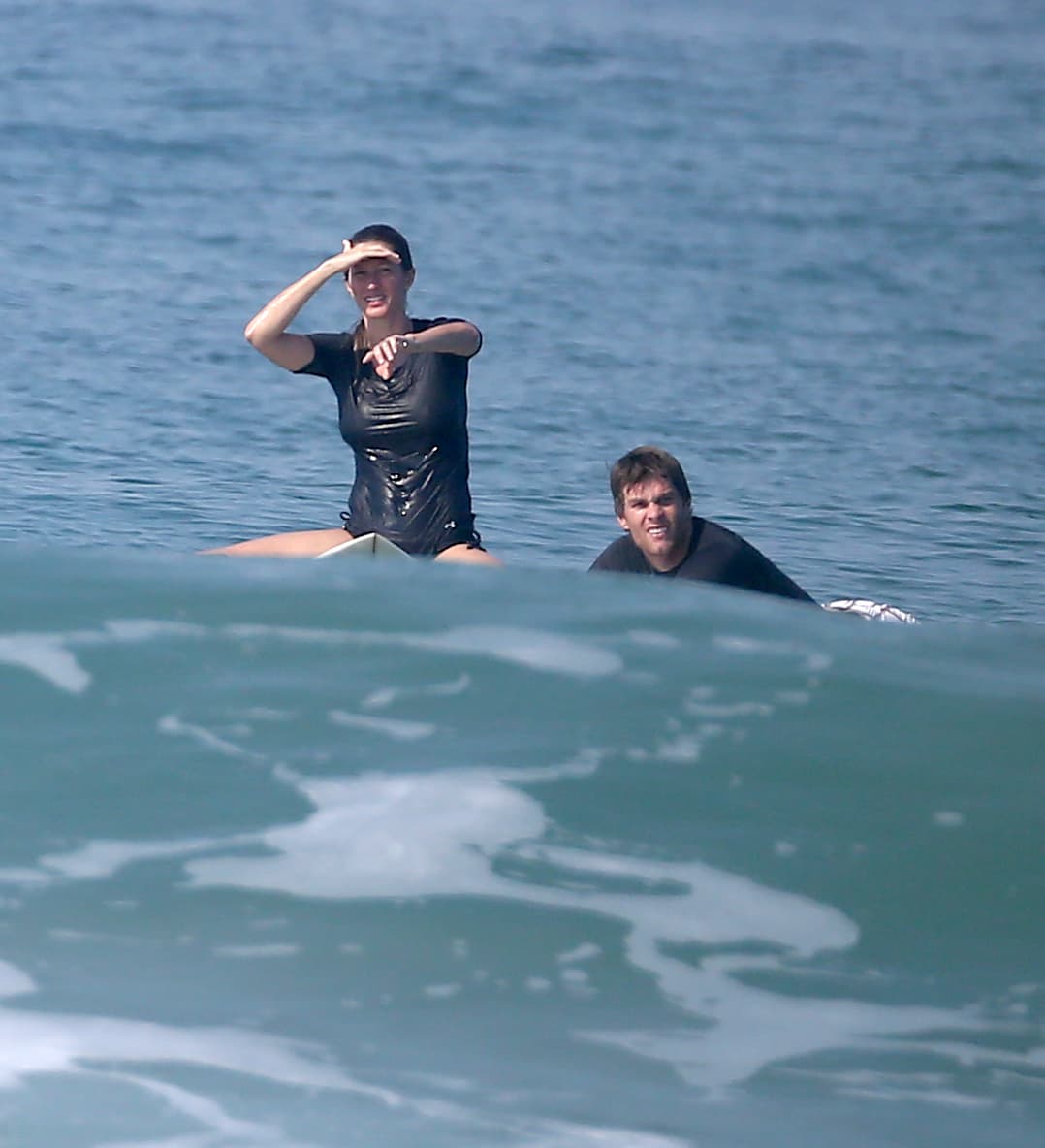 ¡Hola, chicos! ¿Podemos verlos surfear?