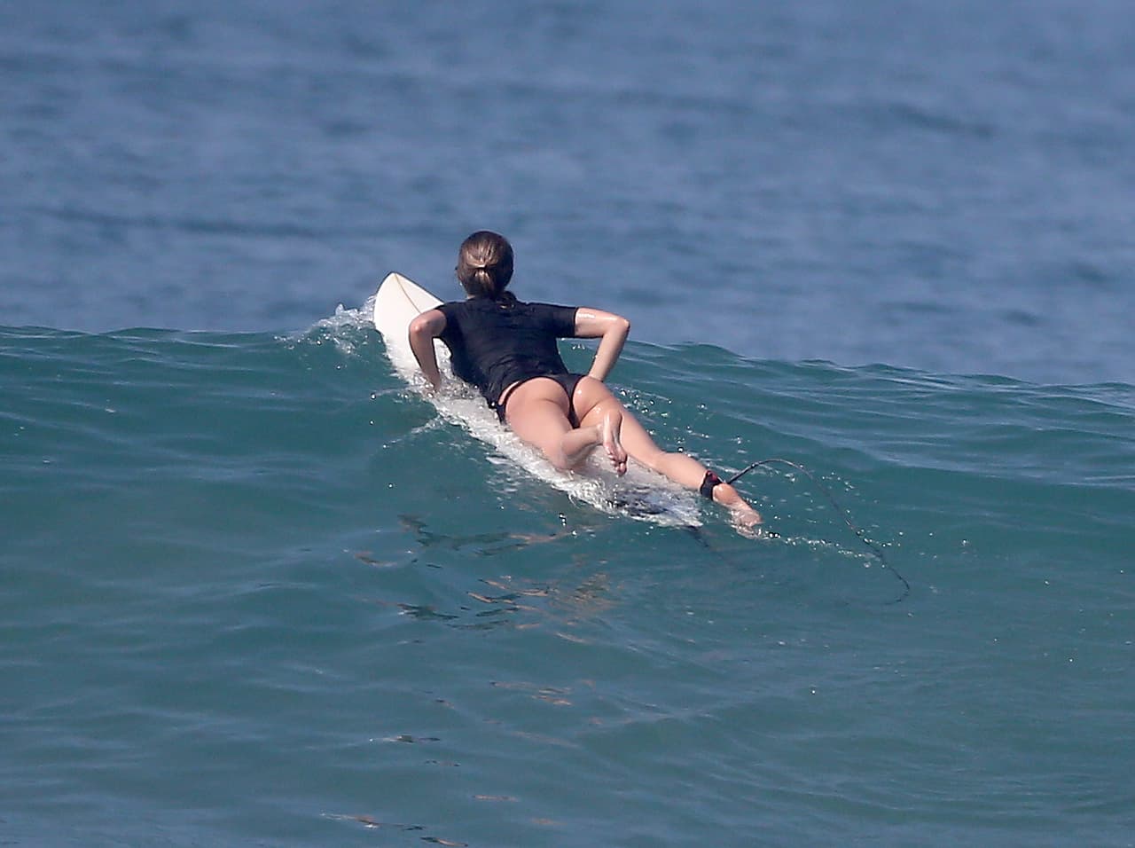 Ahora les tocó disfrutar un rato de surf.