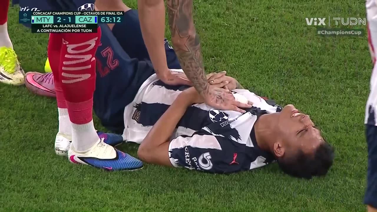 ¡Se encienden las alarmas! Roberto de la Rosa sale lesionado