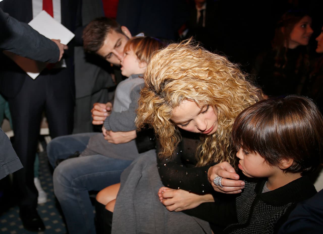 Los dos los llenan de mimos y atenciones.