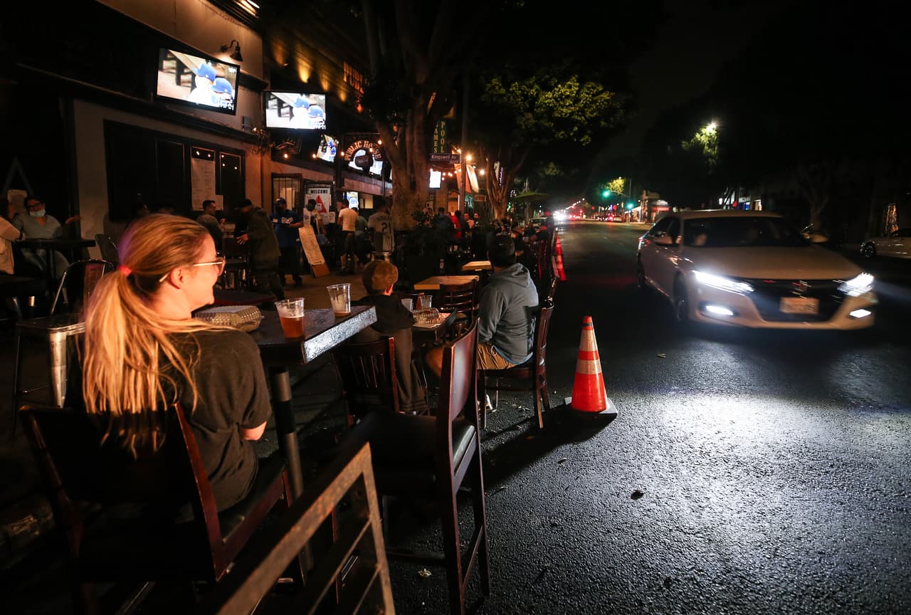 Los abogados de la Asociación de Restaurantes le pidieron a un juez este martes por la mañana una orden de restricción a la medida, sin embargo, la solicitud fue rechazada.
