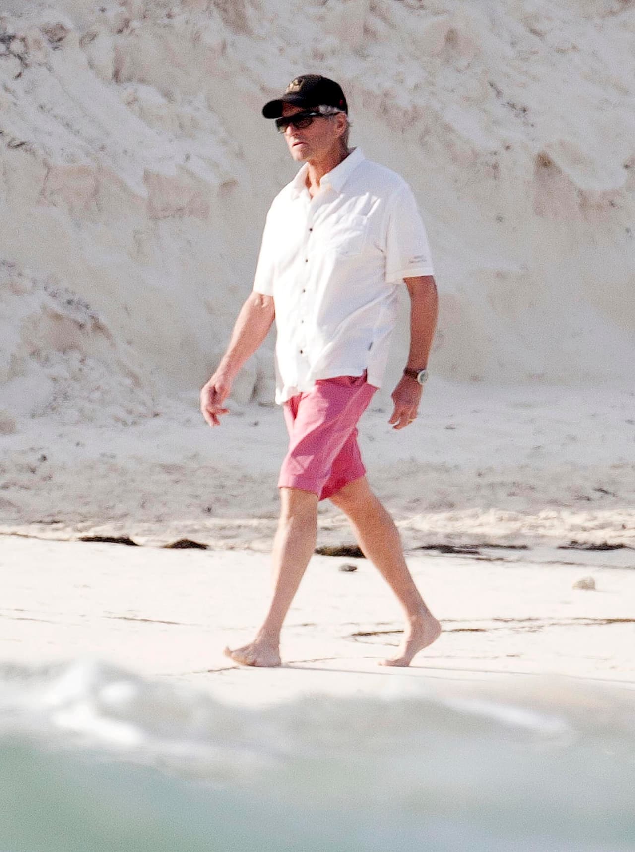 El actor se vio descansado y "normal" durante unas vacaciones.