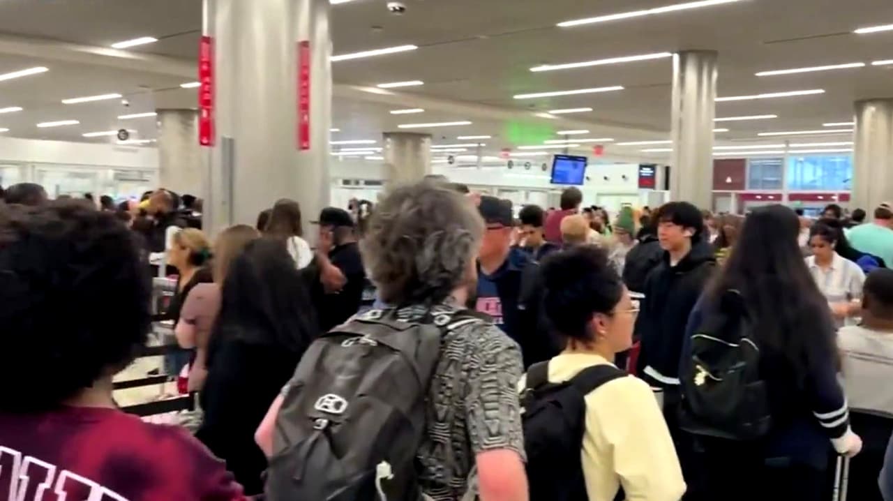 ¿Tomarás un vuelo? Así se ven las largas filas en aeropuerto de Atlanta, uno de los más importantes en EEUU