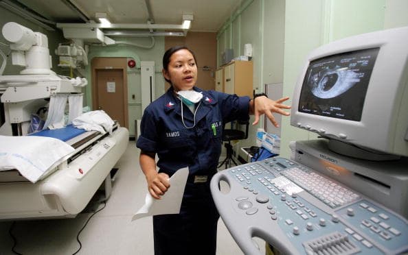 Con lo que si cuenta el hospital naval es con equipos de alta tecnología médica para atender pacientes alrededor del mundo.