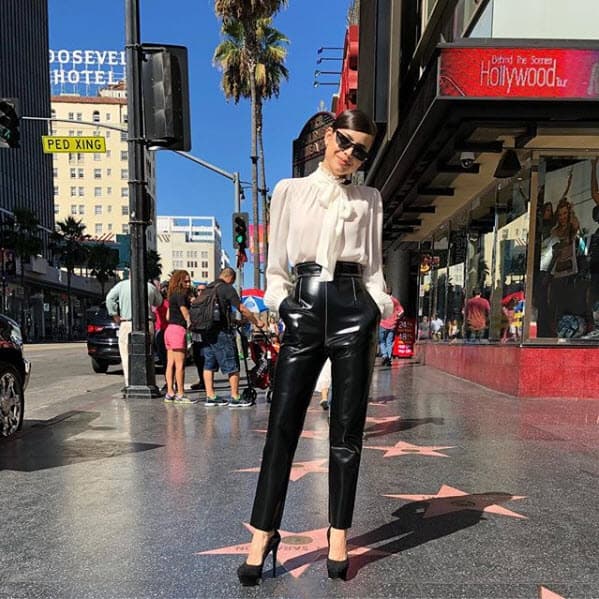 También pasearon por emblemáticos lugares de Los Ángeles, como el Paseo de las Estrellas de Hollywood.