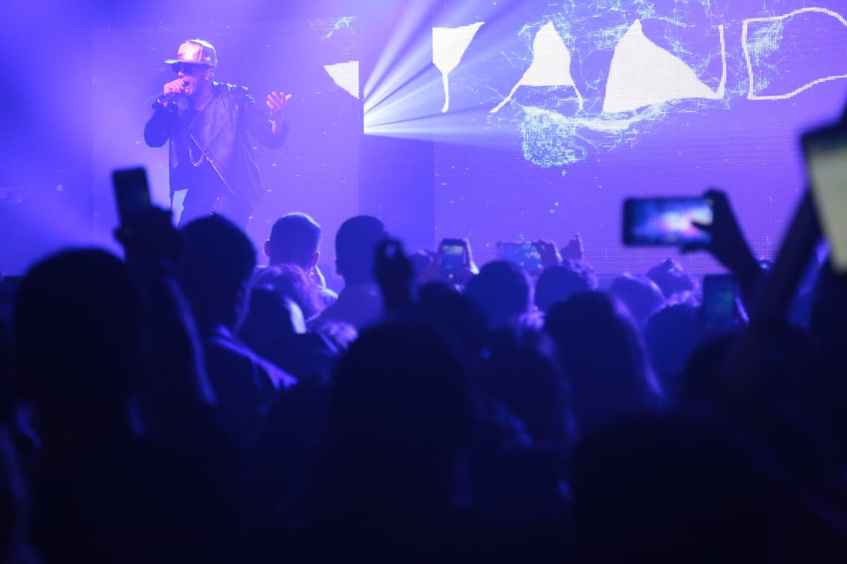 El cantante puertorriqueño Yandel llegó a Chicago en el Road to Innovation Tour de Nissan con lo mejor de su repertorio en un concierto privado en el Concord Music Hall.