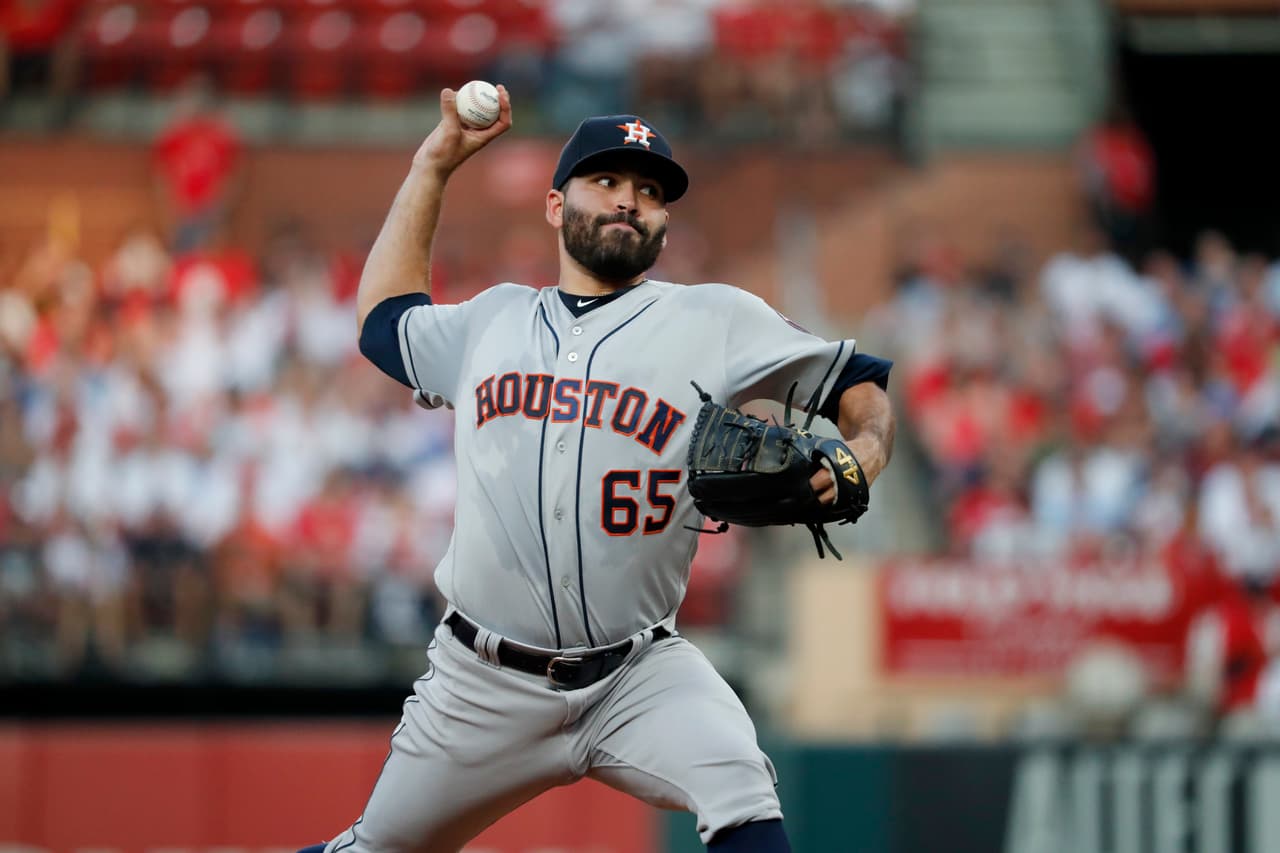 Sólo Urquidy y 127 más nacidos en México han jugado en las Grandes Ligas.