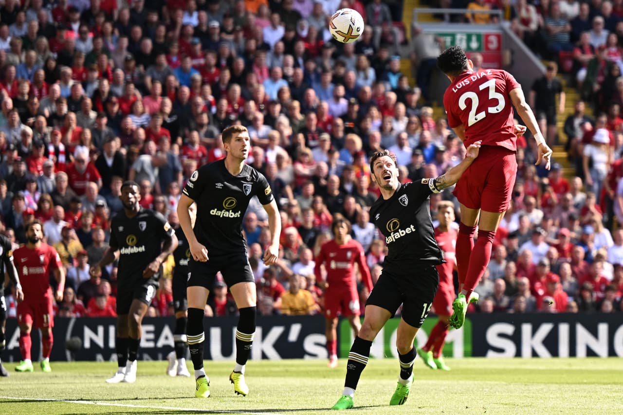 Liverpool aplastó 9-0 al Bournemoth con dobletes de Luis Díaz y Roberto Firmino, goles de Harvey Elliott, Alexander-Arnold, Virgil van Dijk, Fábio Carvalho y un autogol de Chris Mepham.
