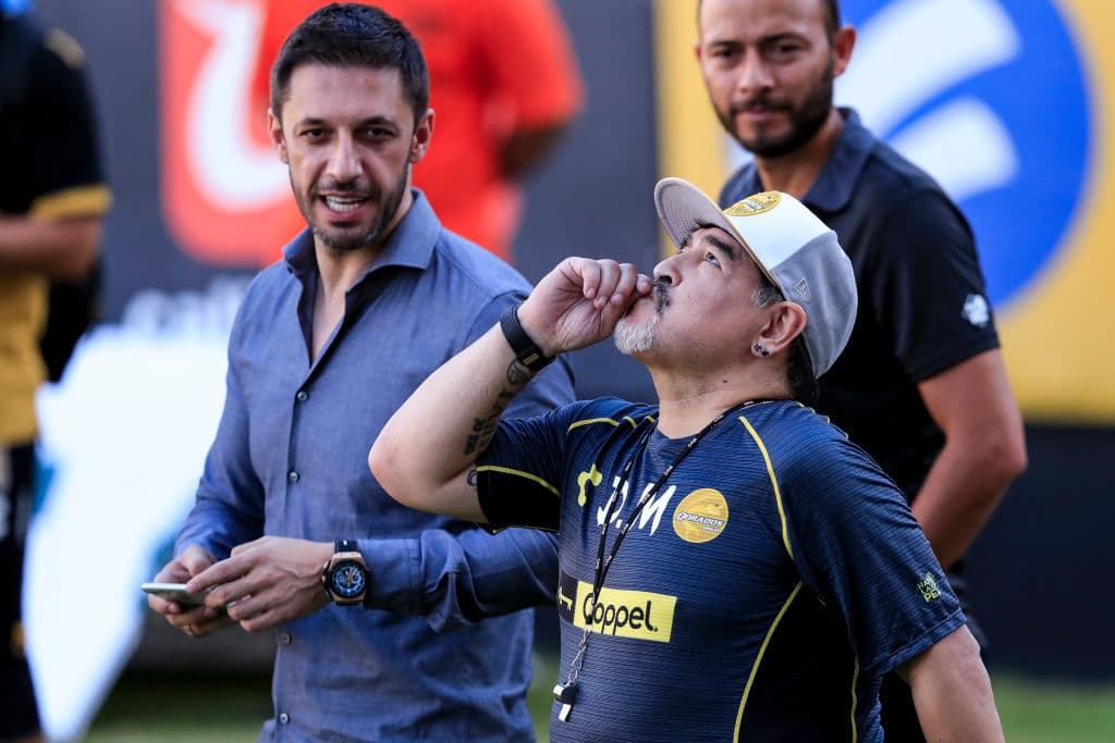 Diego Maradona espera tener un debut lleno de gloria en su nueva etapa como director técnico de Dorados en el Ascenso MX.