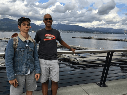 Un artículo publicado por 
<b><a href="https://edition.cnn.com/2019/07/11/health/epilepsy-sudden-death-sudep-trnd/index.html" target="_blank">CNN</a></b> refiere que la muerte de Cameron "arrojó luz sobre una realidad rara pero devastadora: cada año, aproximadamente 1 de cada 1,000 personas con epilepsia mueren repentinamente", de acuerdo a datos citados del 
<b><a href="https://www.cdc.gov/epilepsy/about/sudep/index.htm" target="_blank">Centro para el Control y Prevención de Enfermedades de Estados Unidos (CDC)</a></b>.