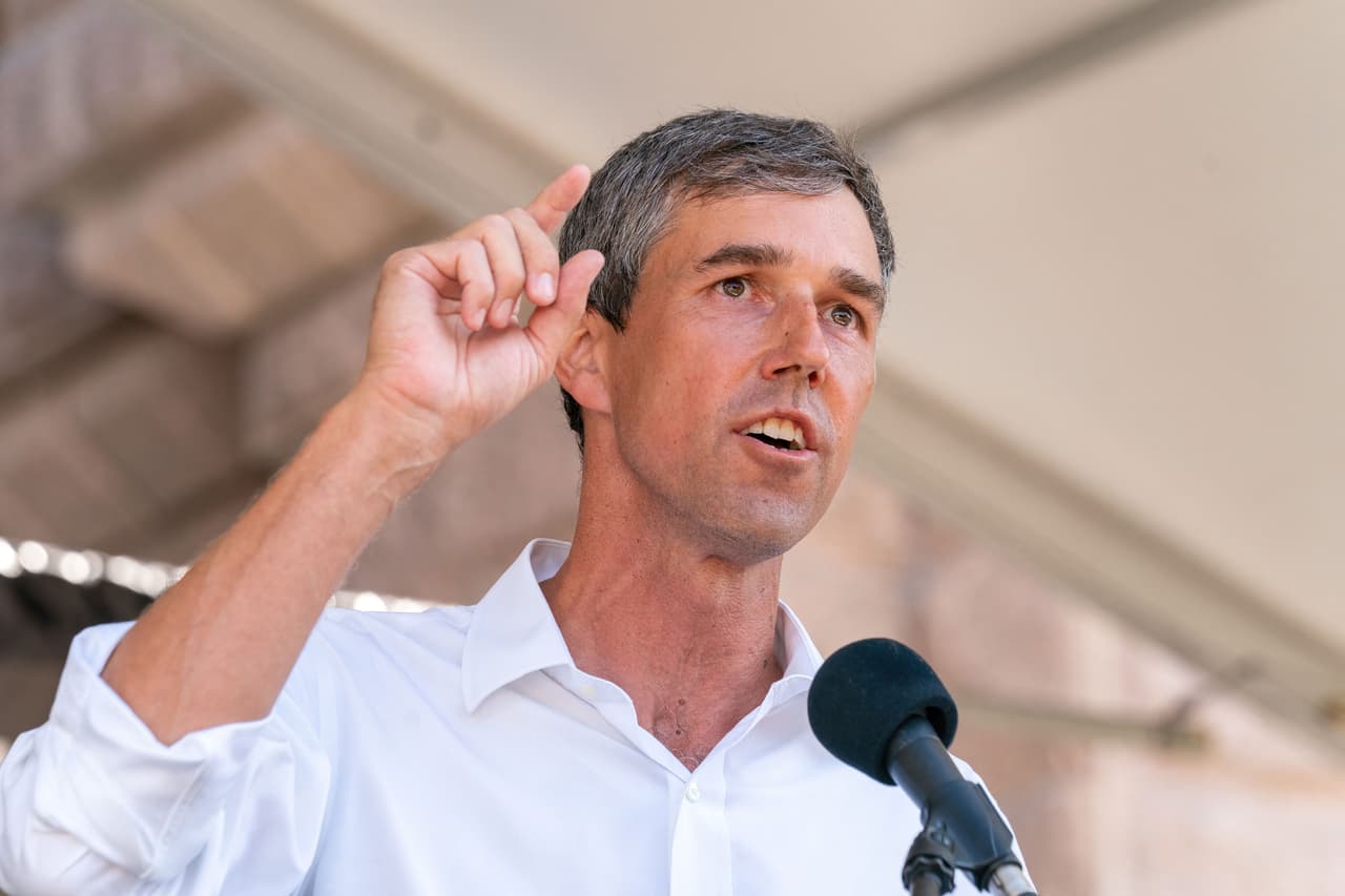 Beto O’Rourke considera lanzarse como candidato a gobernador de Texas, según reportes