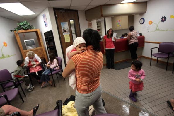 Hasta 14 millones de personas con Medicaid están en riesgo de perder cobertura: quiénes son y por qué