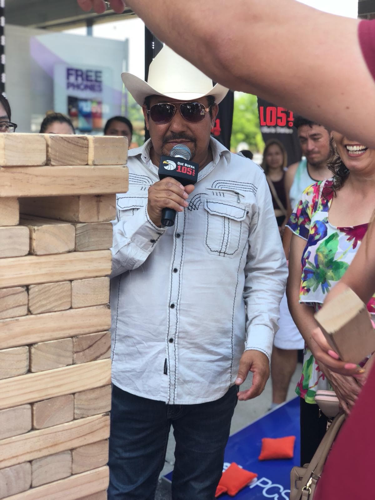 El Feo también estaba muy pendiente de las jugadas del público.